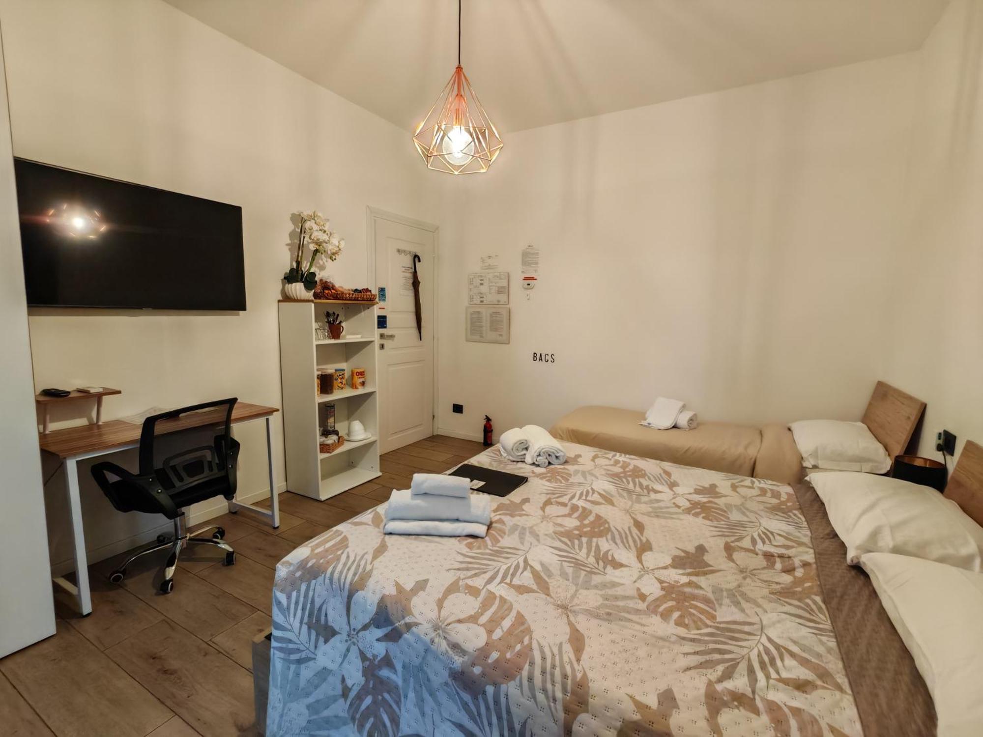 Mc Fly Rooms Malpensa Airport Галларате Экстерьер фото