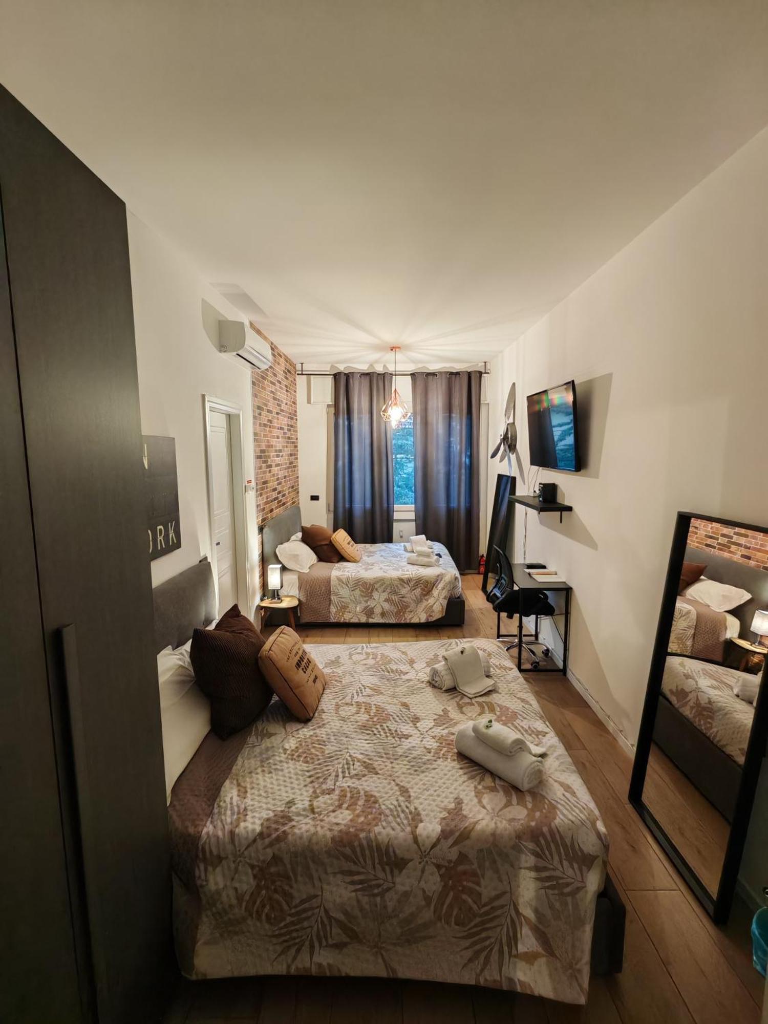 Mc Fly Rooms Malpensa Airport Галларате Экстерьер фото