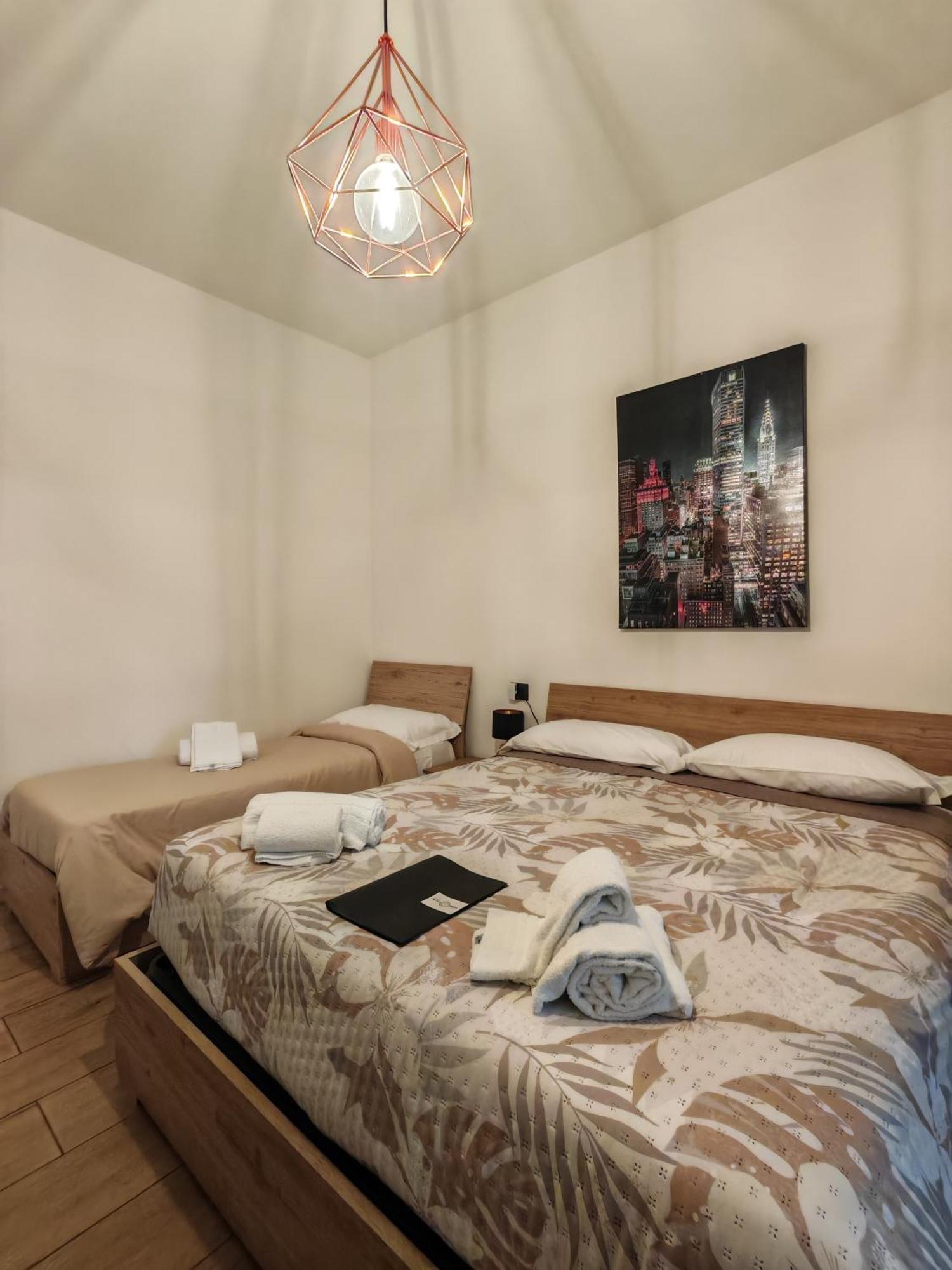 Mc Fly Rooms Malpensa Airport Галларате Экстерьер фото